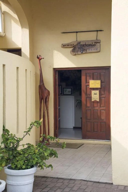 Beachcomber Bay Guest House In South Africa