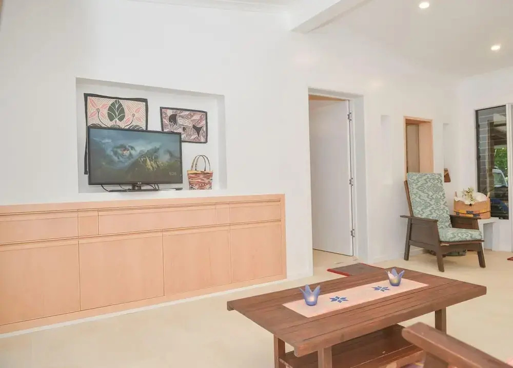 Renovated 2-Bed Cottage