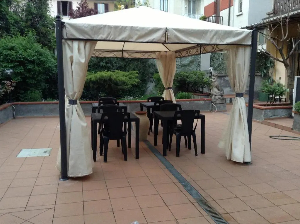 Hotel Sara