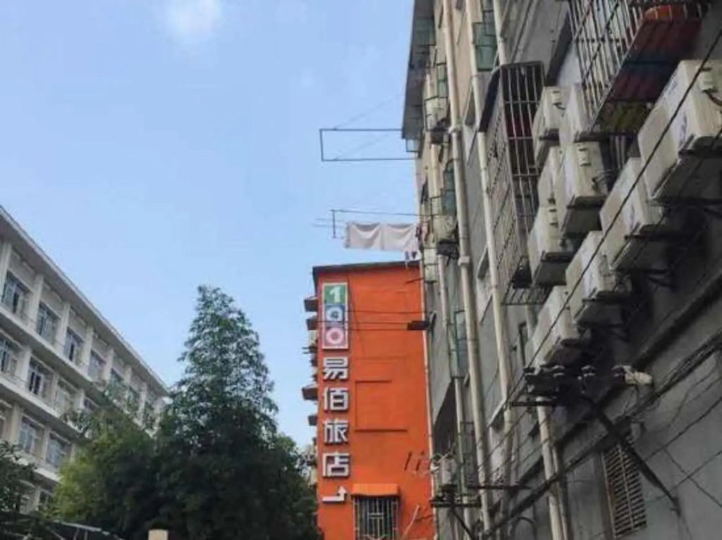 100 Inn (Shanghai Jiangpu Road Metro Station)