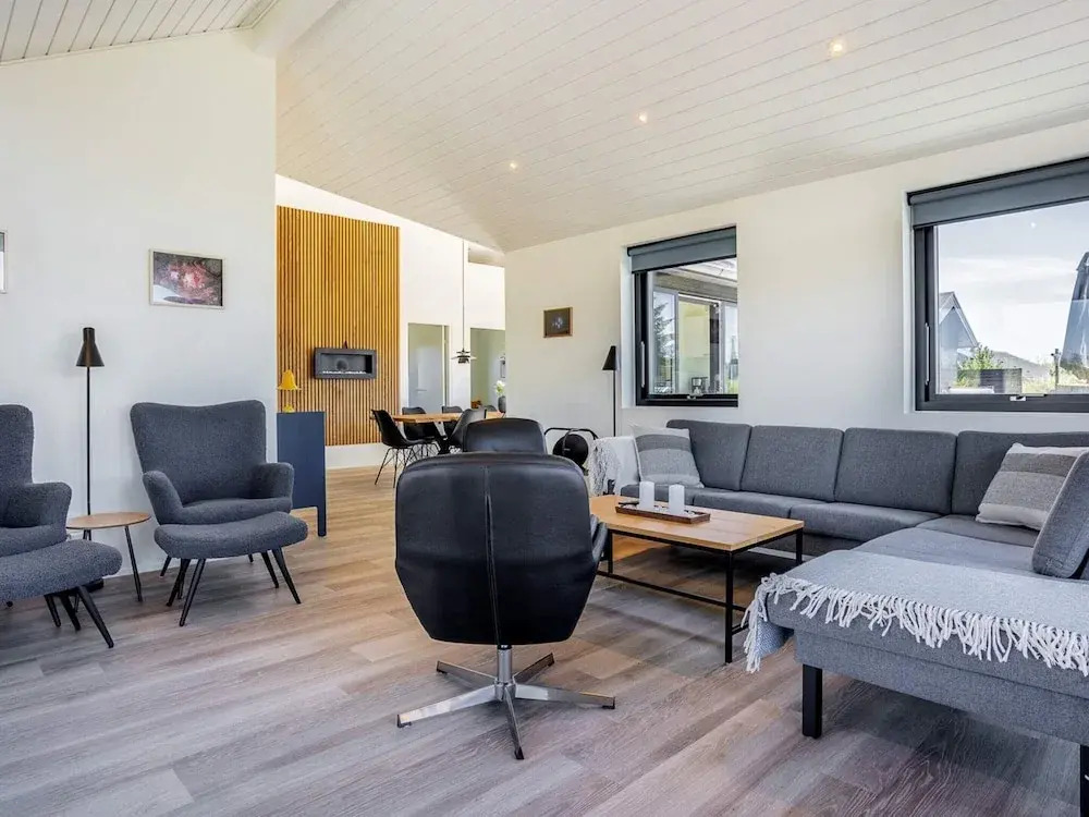 9 person holiday home in Hirtshals