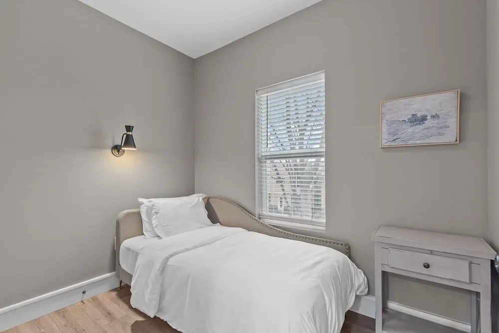Uptown Elegant Escape | JZ Vacation Rentals