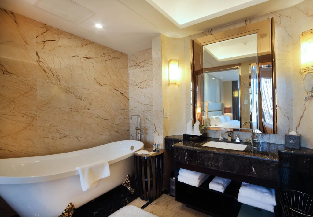 Days Hotel Wenyi Anhui