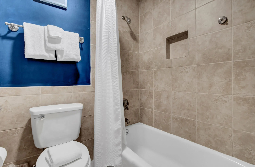 11 Lagoon Villa by AvantStay | 5mins to Beach!, Isle of Palms