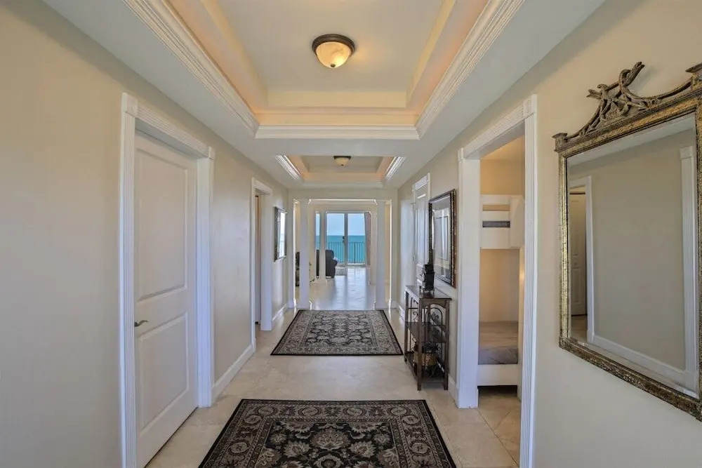 Majestic Reef Penthouse - 3 Br Condo