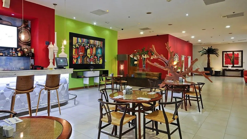 Holiday Inn