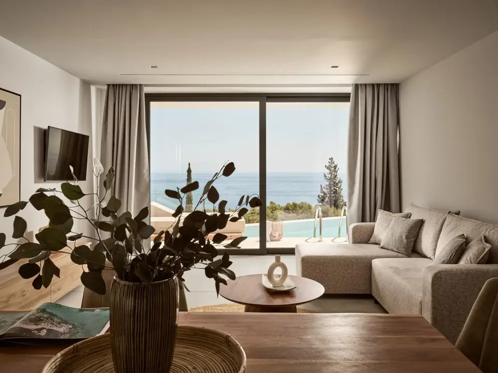 OLD-The Sall Suites Complex B - Iconic Sea Views, by ZanteWize