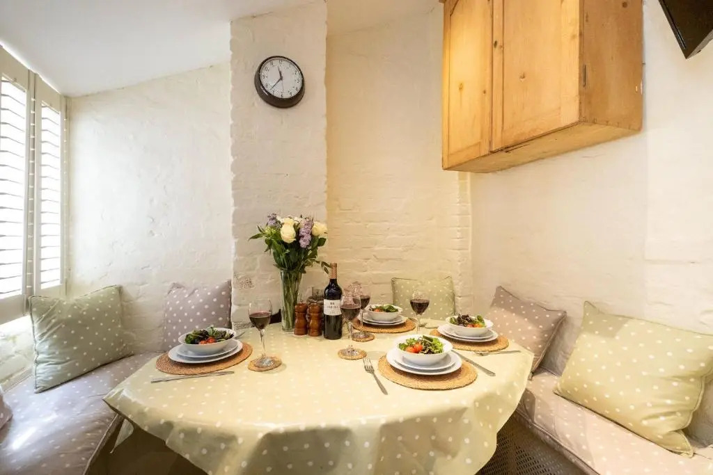 Pebble Cottage - 6 Victoria Rd - Aldeburgh Coastal Cottages
