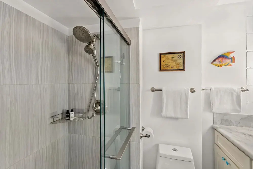 Haleakala Shores A-301 - Golden Sand Beaches, Ocean Views, Sleeps 6, Split AC!