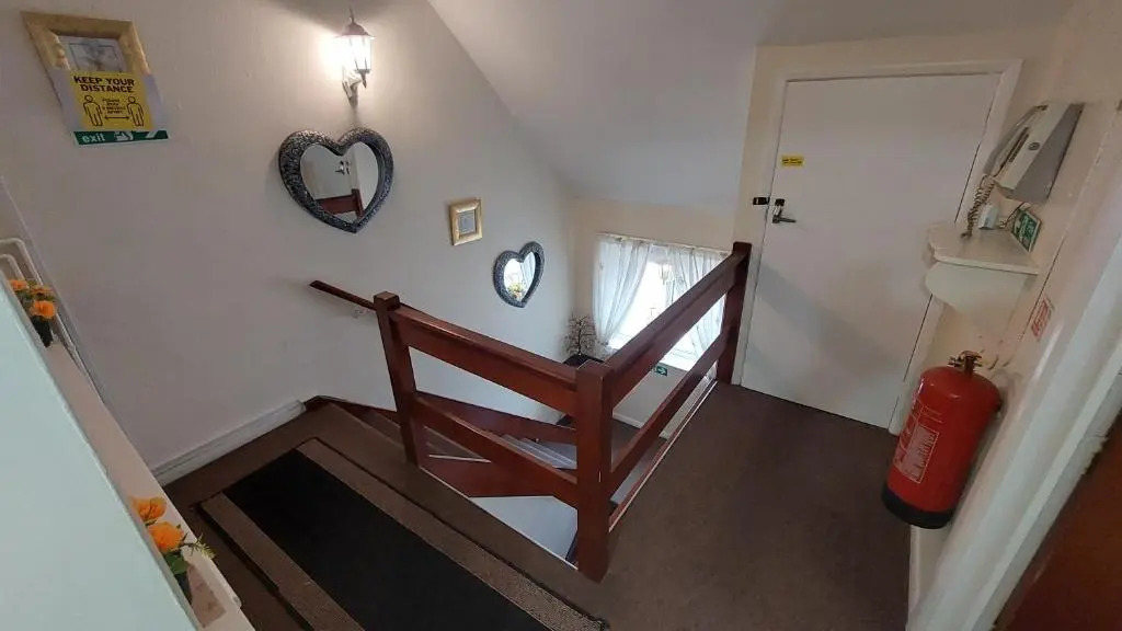 Tennyson Lodge