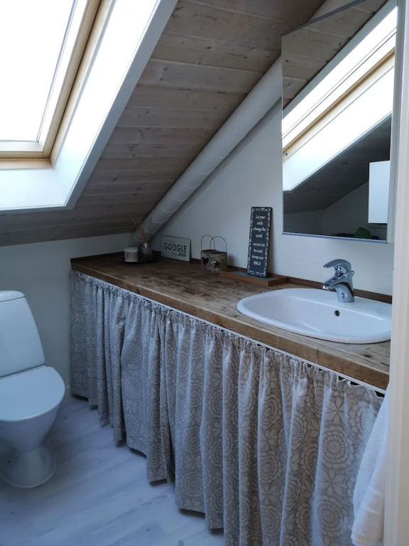 Rose Cottage 70m2 Tórshavn with Parking