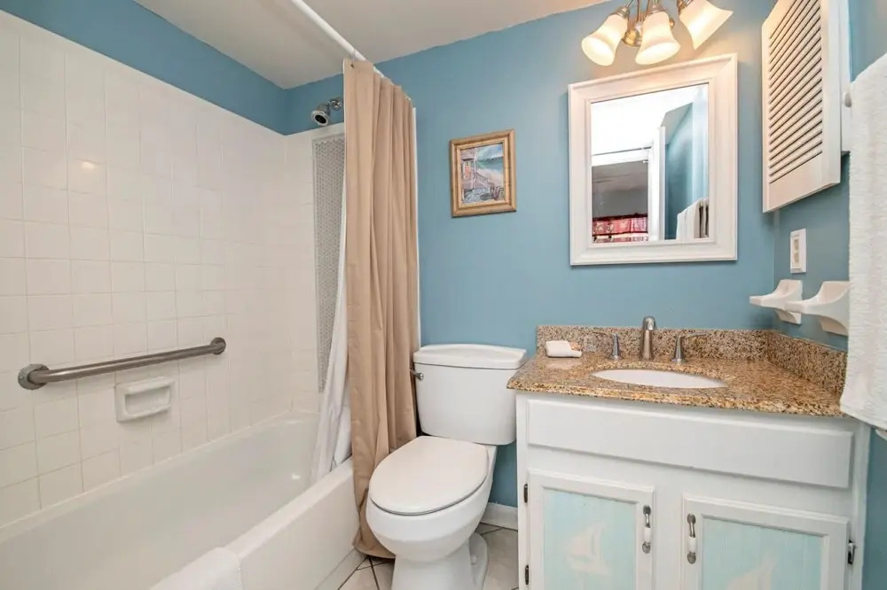 3207 Near Ocean 2nd Floor NW