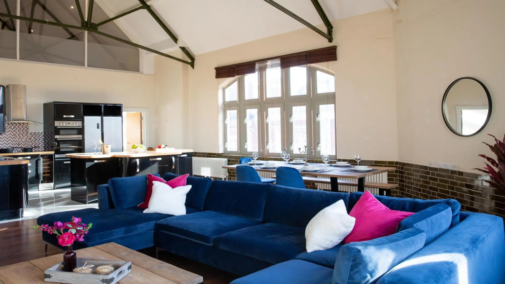 Stunning Maisonette - 3 bed - 3 Bath