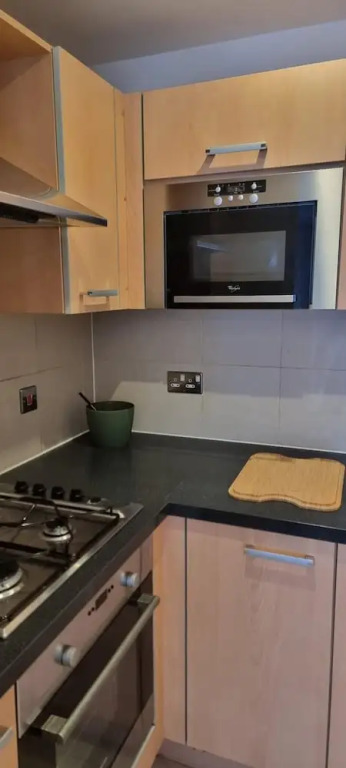 Stunning 2-bed Apartment Near Colindale Station