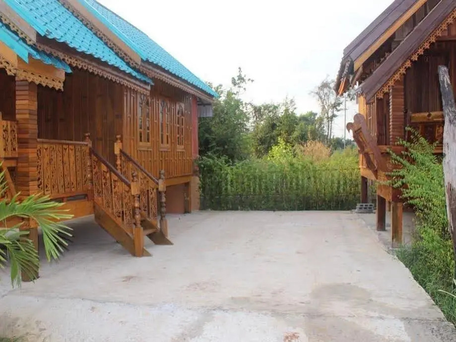 Pungluang Resort