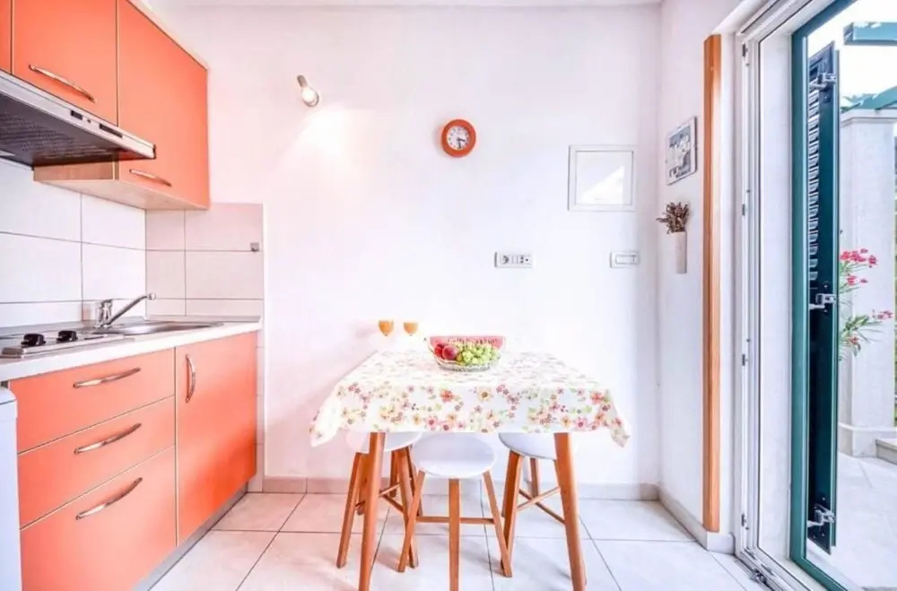 Ennio - 100m From the Beach - A1 Narančasti