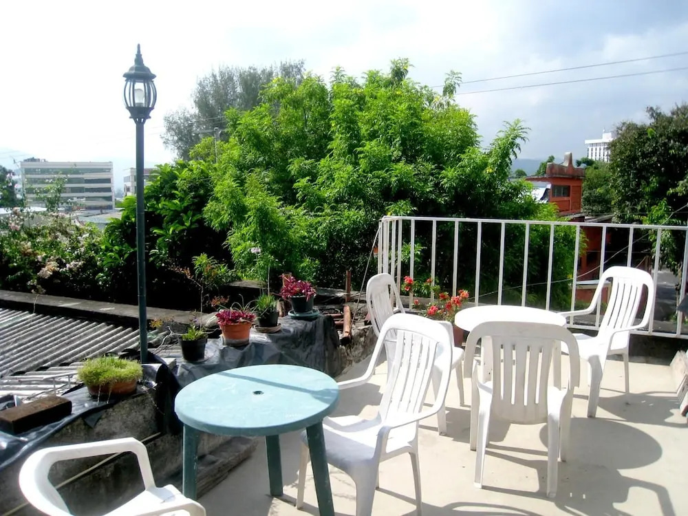 Ximena s Guest House