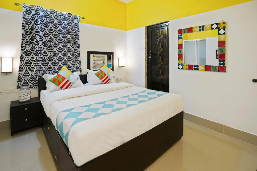 Super Hotel O Swaranpuri Near KIIT Square