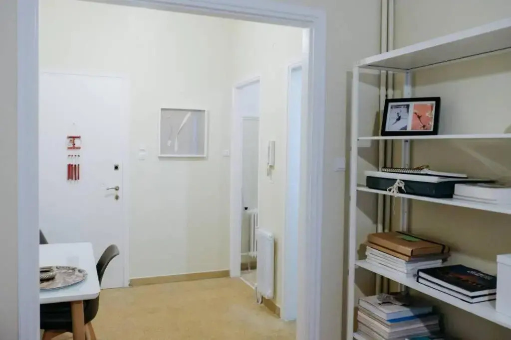 Newly Renovated Athenian Apt