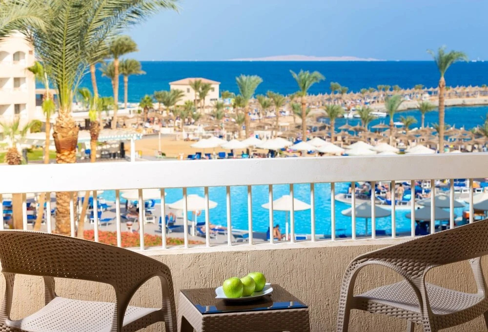 Beach albatros resort Azrak VIP Package