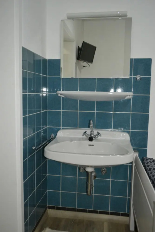 Pension Highway 3 - Bielefeld Paderborner Straße 290