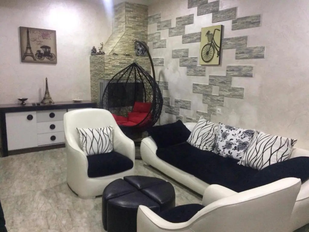 Inga's Apartment