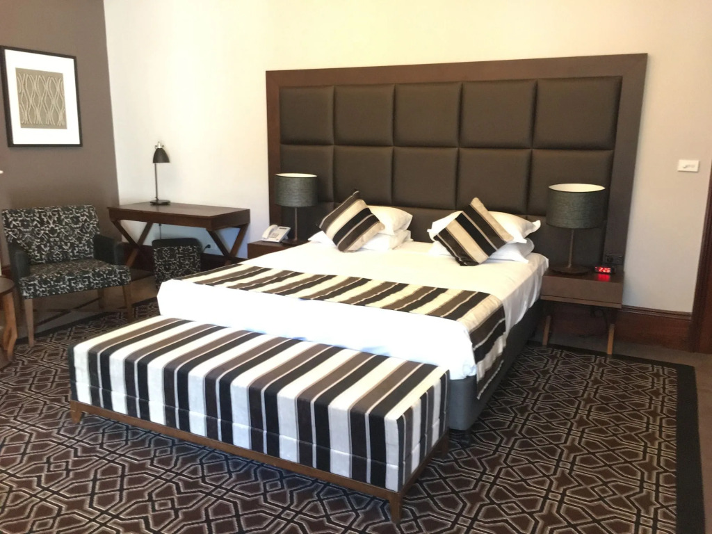 Avonmore On The Park Boutique Hotel