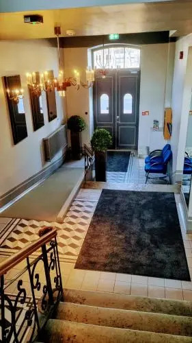 Diamond Apartment