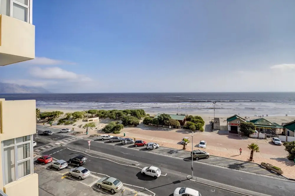 1208 St Tropez