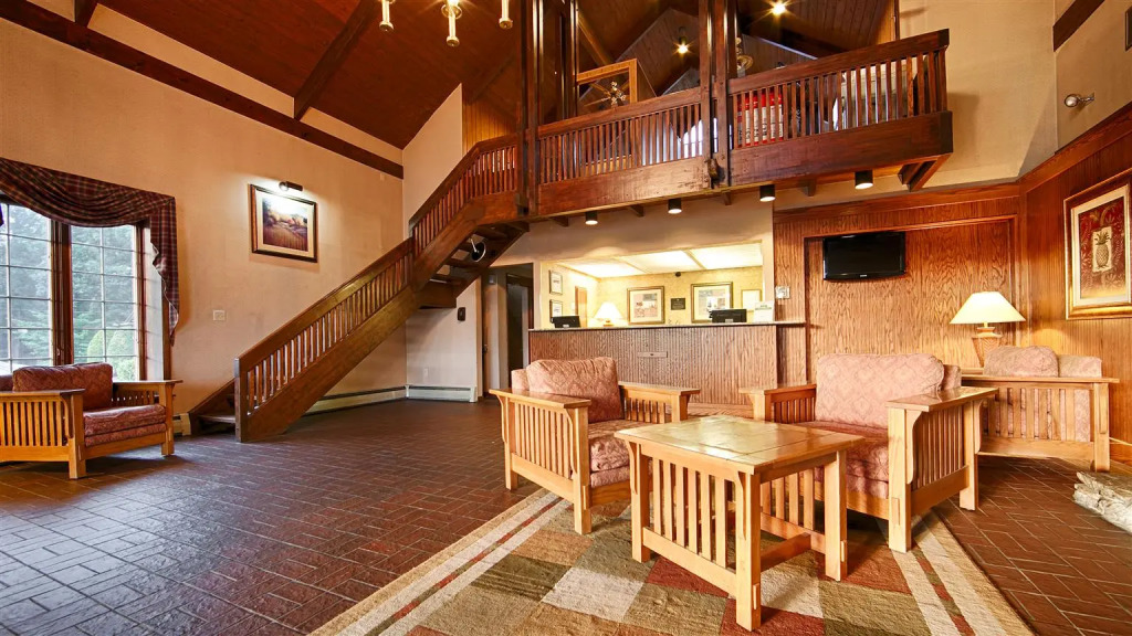 Red Roof Inn & Suites Hazleton