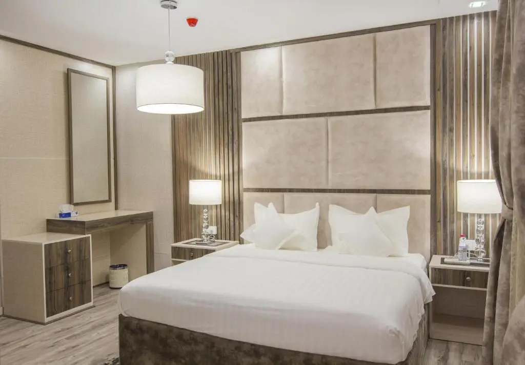 Veliton Hotel