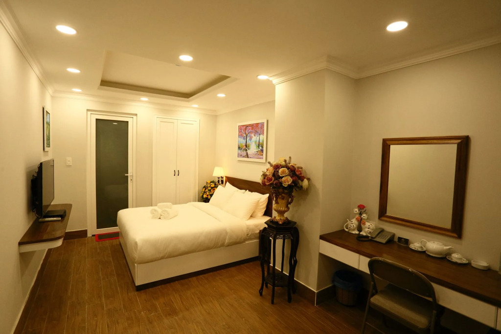 Diamond Queen Hotel