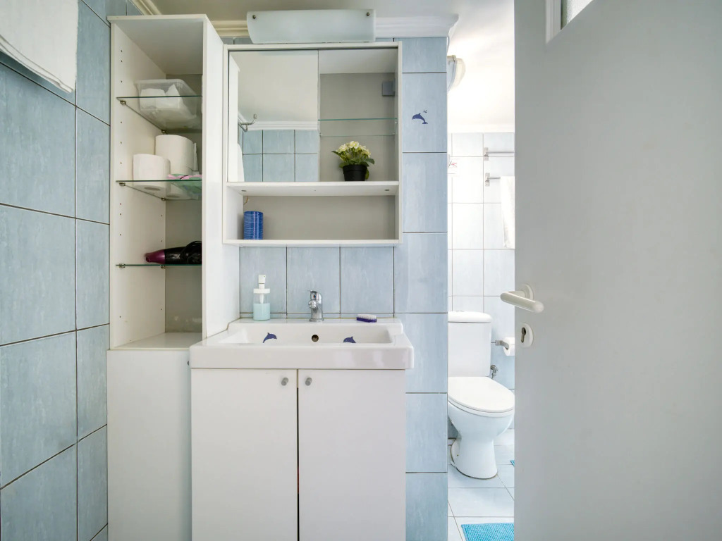 Snug apartment in Αθήνα with veranda
