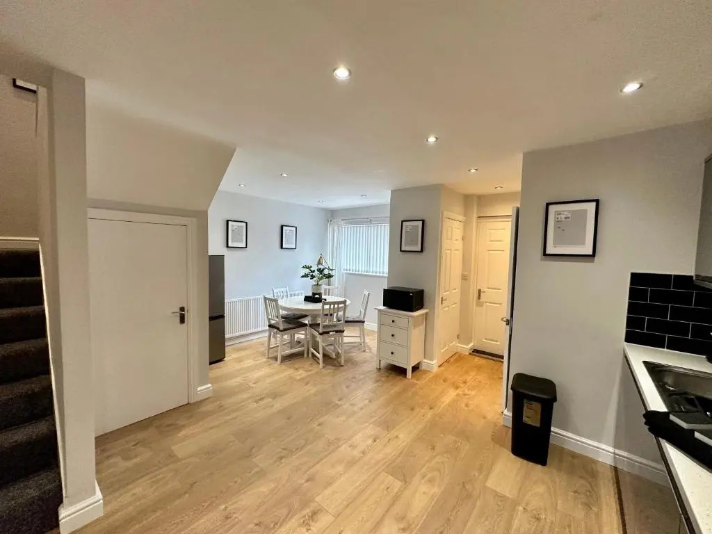 Charming 3-bed House in Newcastle Upon Tyne