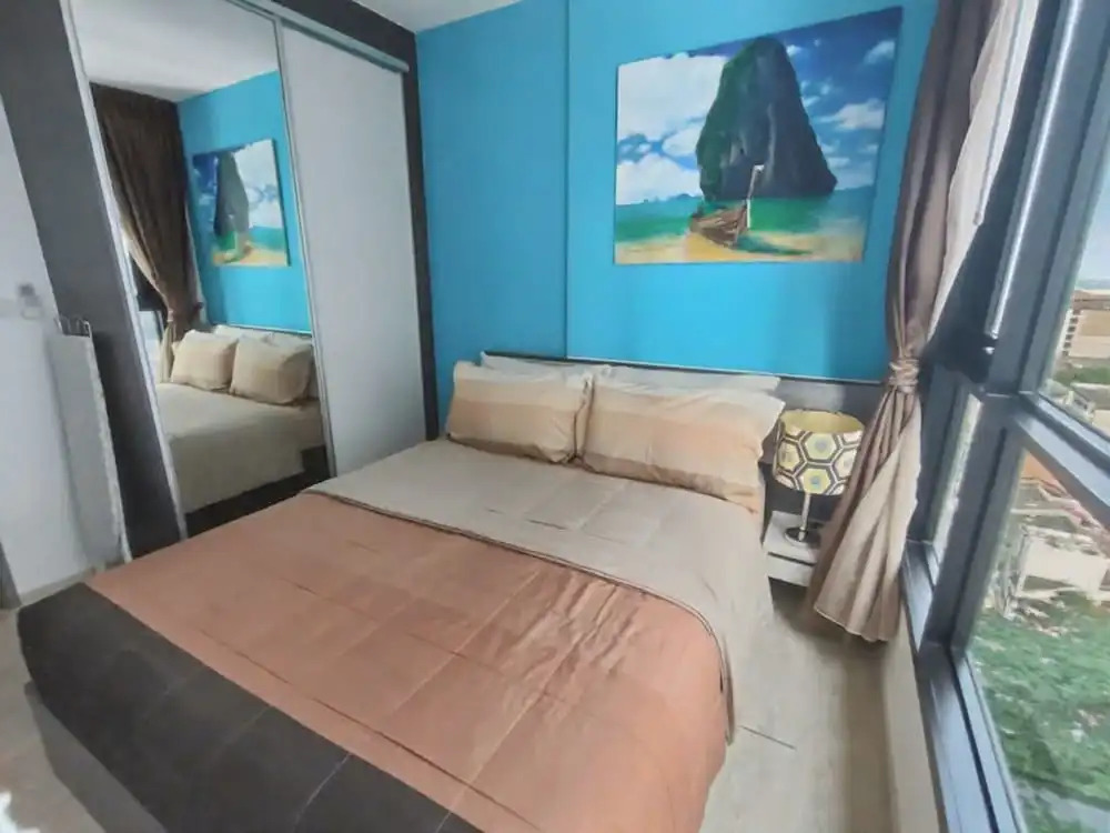 Base Pattaya - One BR Condo with pool view near Central Festival Pattaya
