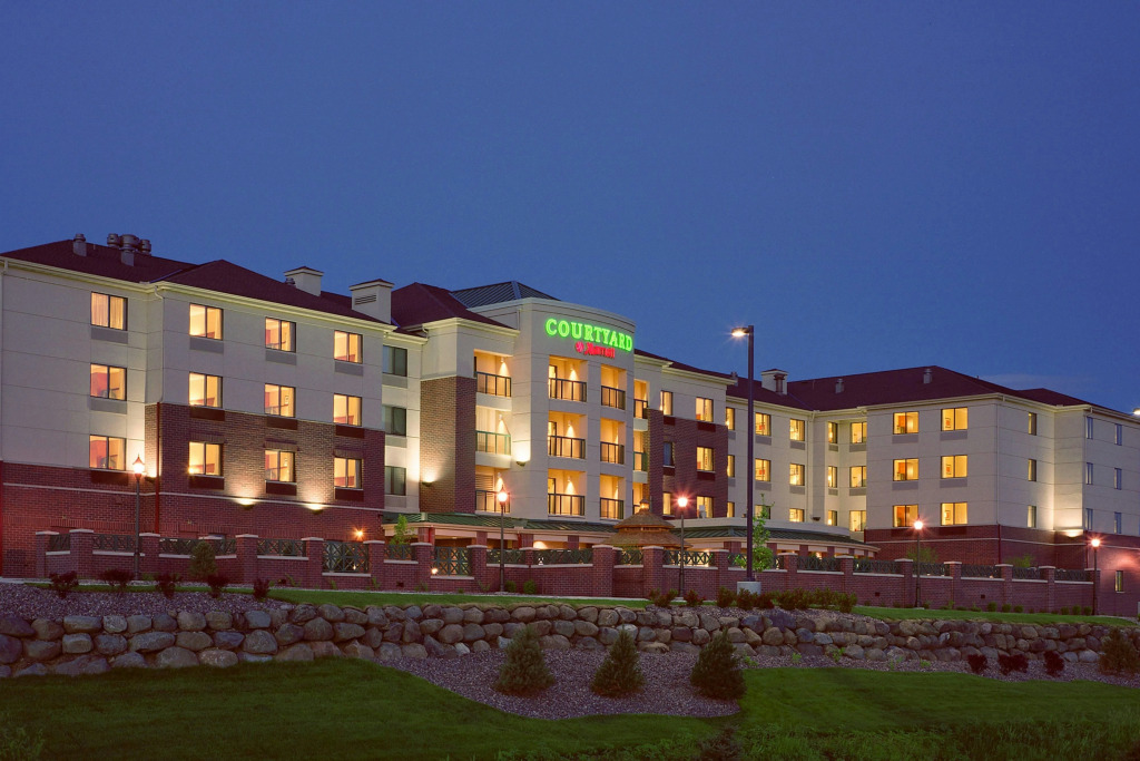 Courtyard by Marriott Madison East