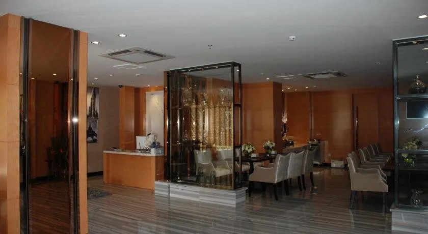 Chengdu Carmen Hotel