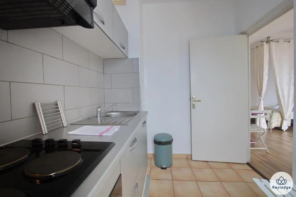 Faham Studio- 3 étoiles - 29m2 - Montgaillard - Proche du centre de Sainte Clotilde