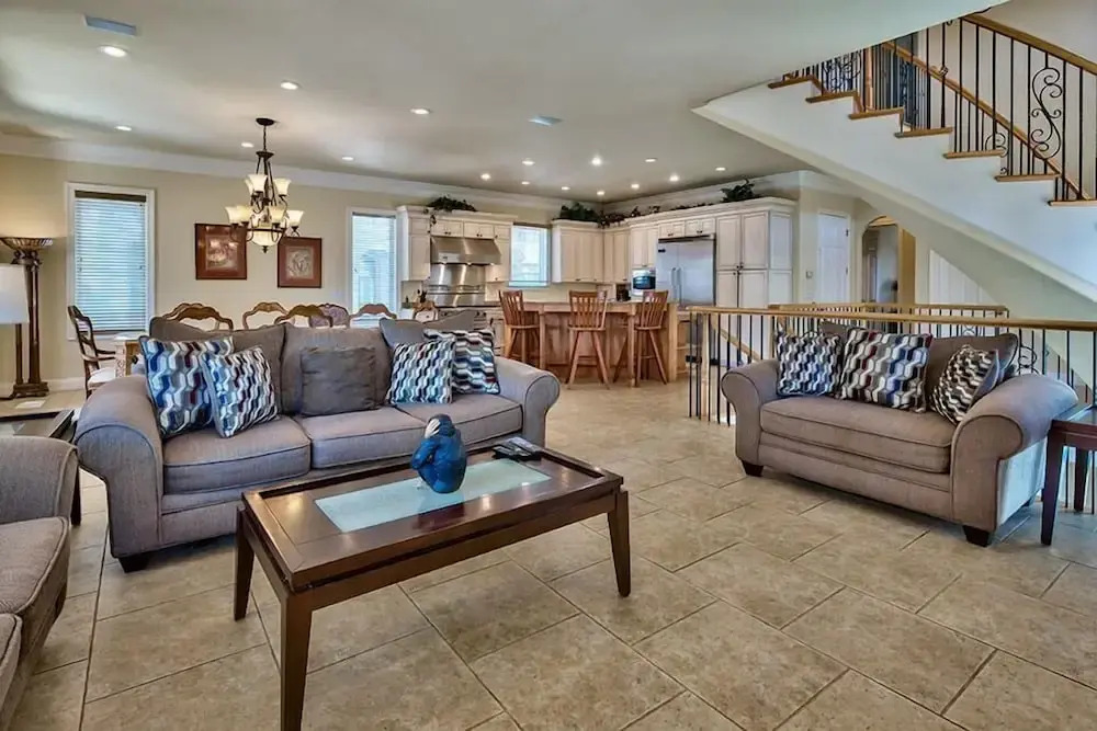 Bella Destina 5 Bedroom Holiday Home by Five Star Properties