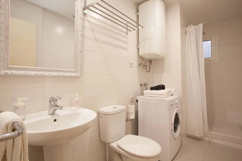 Click&Flat Europa Fira Apartments