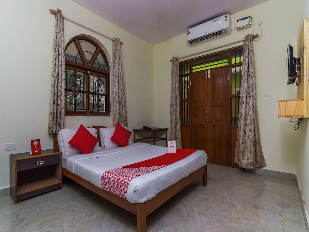 OYO 8050 Hotel Grotto Bay