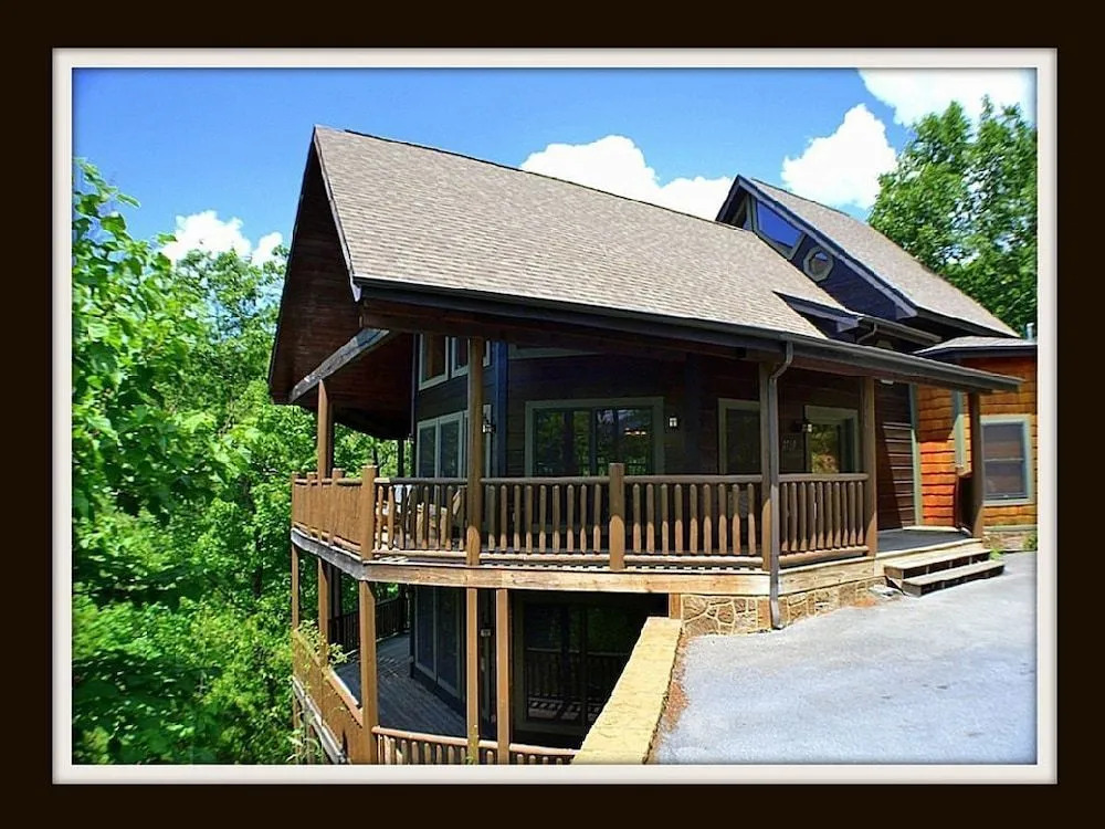 Heather Lane Way Cabin 2718