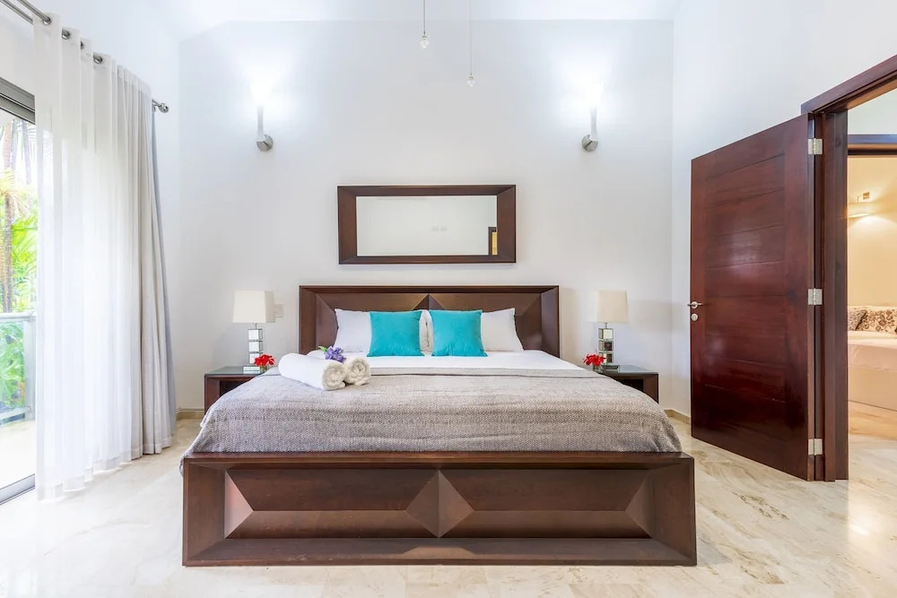 Villa Desiree 5BR Cocotal Luxury Villa Pool Maid