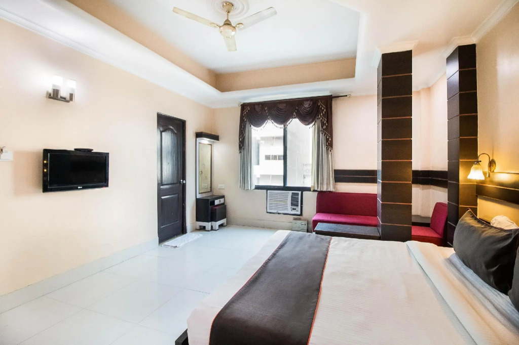 Collection O 76464 Hotel Star Regency