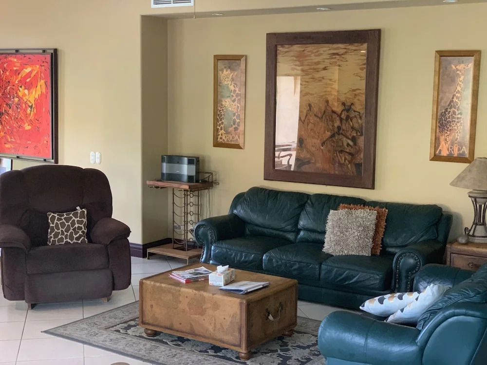 Bella Vista Condominiums