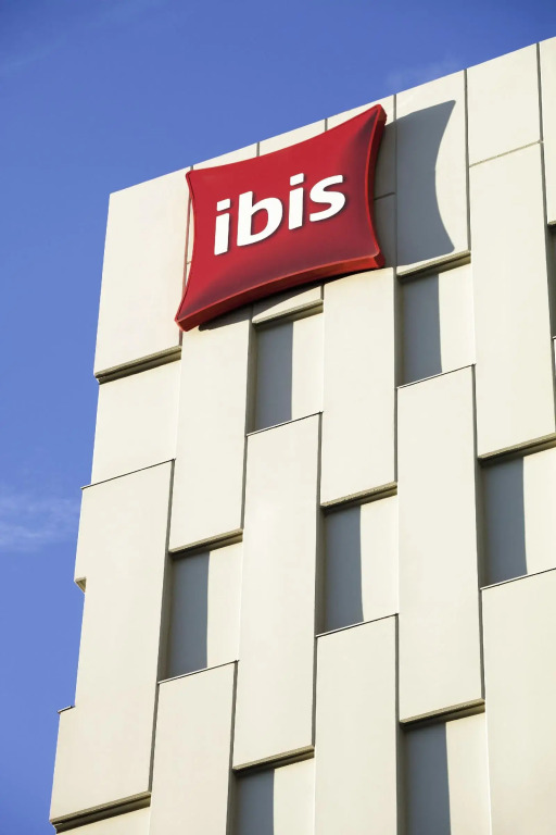 Ibis Barcelona Santa Coloma