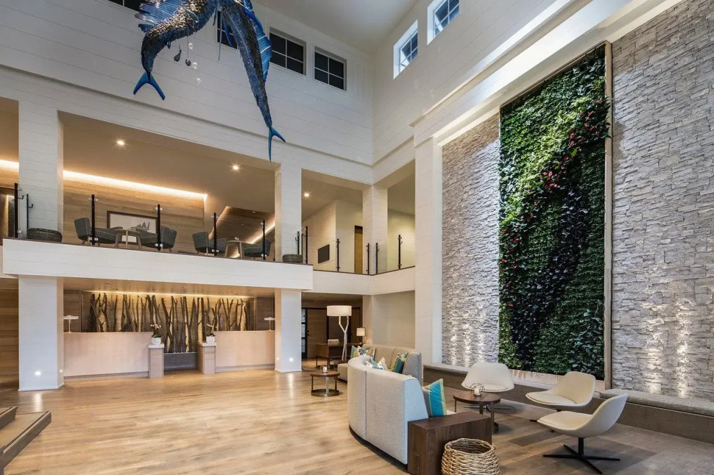 Hutchinson Shores Resort & Spa