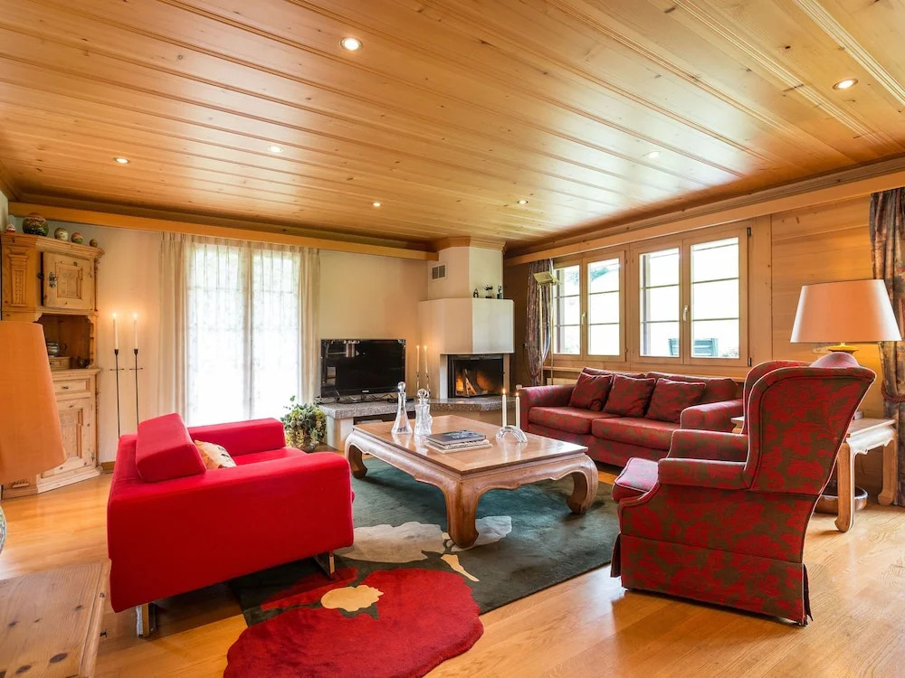 Luxurious Chalet in Zweisimmen near Ski Area