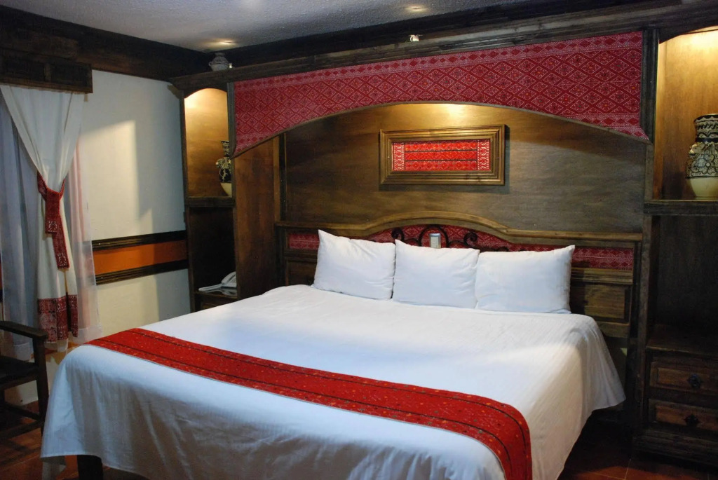 Nuestras Raíces Hotel - Museo - Restaurante
