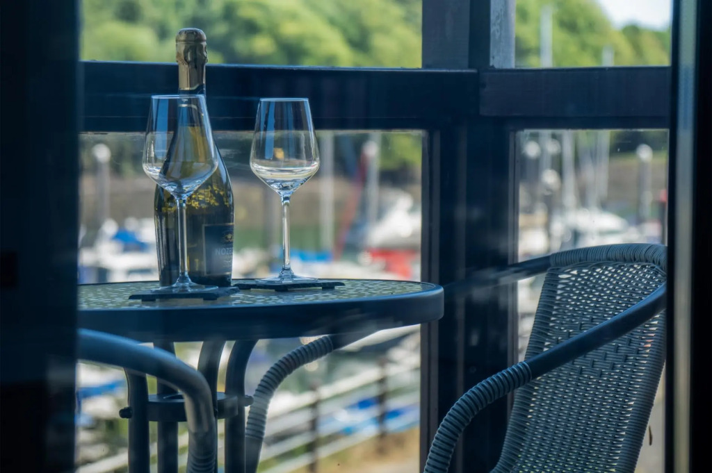 Marina View - 1 Bedroom Apartment - Neyland Marina